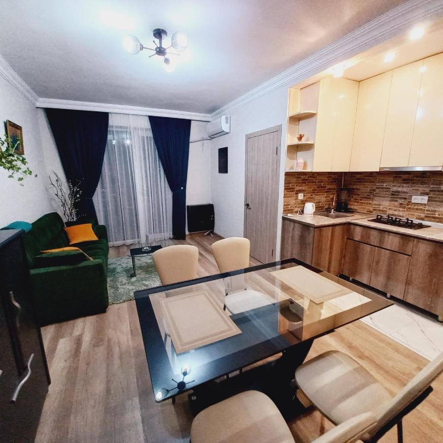 Ng Cozy App Apartment Tbilisi Ngoại thất bức ảnh